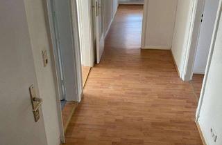 Wohnung mieten in Von-Eynern-Straße 13, 42275 Barmen, Gemütliche 4 Zimmer- Dachgeschosswohnung