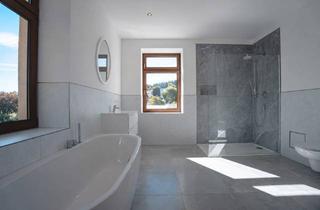 Wohnung mieten in Falkensteiner Straße 21, 08248 Klingenthal, Hochwertig saniert: 3 Zimmer, 90 m² – Bad mit Fußbodenheizung, Wanne & Dusche