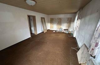 Haus kaufen in 89551 Königsbronn, Freistehendes Zweifamilienhaus mit Einliegerwohnung und viel Entwicklungspotenzial