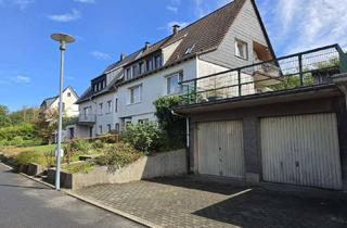 Haus kaufen in Mittlerer Worthhagen 66, 58507 Lüdenscheid, Vielseitig nutzbares Zweifamilienhaus mit Doppelgarage und großem Grundstück