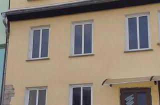 Reihenhaus kaufen in 06628 Lanitz-Hassel-Tal, Lanitz-Hassel-Tal - Reihenhaus direkt in Bad Kösen für den Innenausbau bereit.