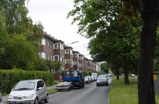 Wohnung kaufen in 12107 Berlin, Berlin - Traumhafte Eigentumswohnung Loggia und Gartennutzung