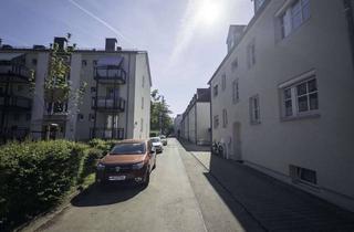 Wohnung kaufen in 86156 Bärenkeller, Provisionsfreie 2,5-Zimmer-Wohnung mit hohem Entwicklungspotenzial