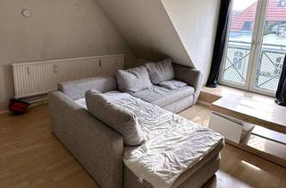 Wohnung kaufen in Wielandstraße 38, 10629 Charlottenburg, Helle 1-Zimmer-Dachgeschosswohnung mit Aufzug zwischen Savignyplatz und Kudamm - Provisionsfrei