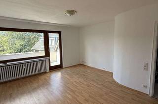 Wohnung mieten in Nelkenstraße 13, 31655 Stadthagen, Maisonette-Wohnung mit ausgebautem Spitzboden, Balkon & Stellplatz in ruhiger Lage