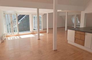 Wohnung mieten in Obere Str., 78050 Villingen-Schwenningen, Villingen, Altstadt, traumhafte, lichtdurchflutet Maisonette, Wohnung mit Sauna und Terrasse