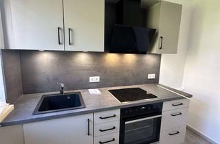 Wohnung mieten in Breslauer Straße 33, 24768 Rendsburg, Frisch renovierte 65 m², 3 Zimmer Wohnung mit Balkon und Einbauküche
