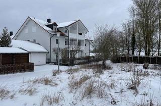 Wohnung mieten in Robert-Koch-Straße 21, 94342 Straßkirchen, Ruhige 2,5 DG-Wohnung in gepflegtem 6-Familienhaus am Ortsrand von Straßkirchen b. SR