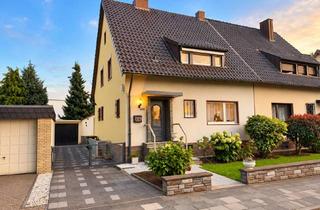 Doppelhaushälfte kaufen in 50354 Hürth, Doppelhaushälfte mit Potenzial und traumhaftem Grundstück