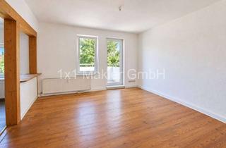 Wohnung kaufen in Wallstraße, 19053 Feldstadt, Eigentumswohnung im Dachgeschoss mit Balkon