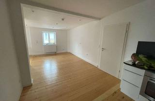Wohnung mieten in Luitpoldplatz 14, 95448 Seulbitz, Wunderschön geschnittene 2,5- Zimmerwohnung in der City
