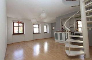 Wohnung mieten in Deischgasse, 93047 Innenstadt, Großzügige 3-Zimmer-Maisonette in der Regensburger Altstadt – ruhig zum Innenhof