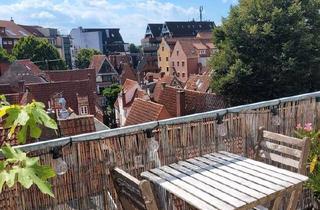 Wohnung kaufen in 28195 Bremen, Bremen - Zentrale 2,5-Zimmer-Dachgeschosswohnung im Herzen des Schnoors