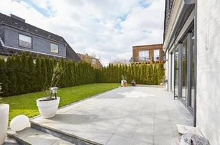 Einfamilienhaus kaufen in 22399 Hamburg, Hamburg - Familienfreundliches Einfamilienhaus mit Südwest-Garten in begehr