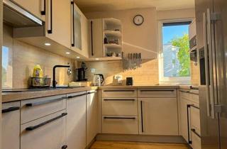 Wohnung kaufen in 53797 Lohmar, MANNELLA *Wohnen oder investieren: Eigentumswohnung in Lohmar mit Balkon, Keller und Außenparkplatz*