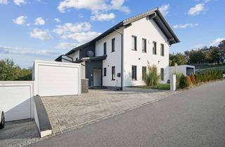 Wohnung kaufen in Freihofer Ring 11, 94124 Büchlberg, 152 m² mit Hauscharakter – KfW 55, Garten, Garage & Keller