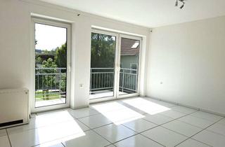 Wohnung mieten in 73460 Hüttlingen, Helle 3,5-Zimmer-Wohnung mit Balkon und Einbauküche in zentraler Lage von Hüttlingen