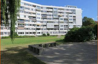 Wohnung mieten in Claussenstraße 10, 27570 Geestemünde, Zweiraumwohnung mit Einbauküche, Fahrstuhl und zwei Balkonen