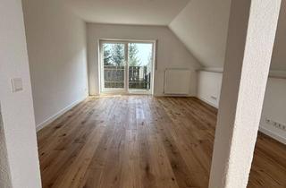 Wohnung mieten in Reichenbacher Straße 133, 08115 Lichtentanne, Schöne Galeriewohnung mit Einbauküche und Stellplatz