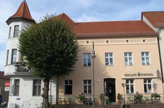 Wohnung mieten in Markt, 14913 Jüterbog, sanierte Erdgeschoss-Wohnung direkt am Markt