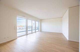 Penthouse mieten in 40545 Oberkassel, Oberkassel im Weitblick: 3-Raum-Penthouse mit großer Dachterrasse