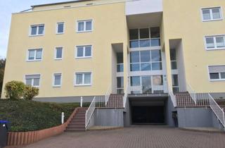Wohnung mieten in Robert-Koch-Straße 25, 66125 Saarbrücken, 1 Zimmer Wohnung mit Balkon, Stellplatz und Einbauküche zu vermieten!