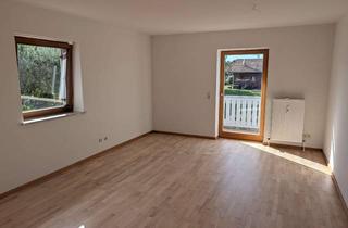 Wohnung mieten in Am Alten Brunnen, 94137 Bayerbach, Schöne 3 Zimmer-Wohnung mit Balkon in ruhiger Wohnlage von Bayerbach