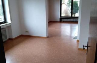 Wohnung mieten in 88427 Bad Schussenried, Helle 3,5-Zimmer-Wohnung mit Terrasse und optionaler Gartennutzung
