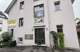 Wohnung mieten in Uhlbacher Straße 23, 70329 Obertürkheim, Stilvolle 1-Zimmer-Dachgeschosswohnung mit EBK in Stuttgart-Obertürkheim
