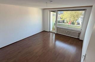 Wohnung mieten in Fischerstr. 24, 42859 Remscheid, Helle 3-Zimmer-Wohnung mit Balkon im 1. OG in Remscheid-Zentralpunkt