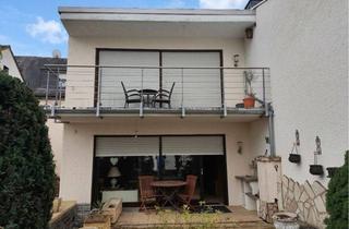 Reihenhaus kaufen in 56220 Kettig, Reihenhaus mit 200 qm Wfl., Garage und Garten