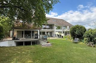 Doppelhaushälfte kaufen in 42579 Heiligenhaus, Großzügige Doppelhaushälfte in Isenbügel mit drei Wohneinheiten und traumhaftem Garten