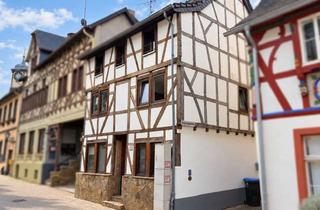 Haus kaufen in 53424 Remagen, Historisches Fachwerkhaus mit 3 Wohneinheiten in Remagen - Oberwinter