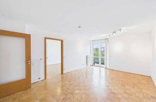 Wohnung kaufen in 97204 Höchberg, Helle, barrierefreie 3-Zimmer-Wohnung mit Aufzug, Balkon und Weitblick in Höchberg