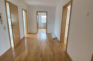 Wohnung mieten in 61250 Usingen, Lebensraum mit Weite: 3,5-Zimmer-Dachgeschosswohnung in Usingen