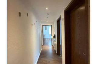 Wohnung mieten in Freiherr-Vom-Stein-Straße, 66693 Mettlach, Zuhause mit drei Zimmern und viel Platz in Mettlach
