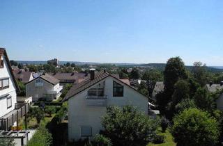 Wohnung mieten in 72250 Freudenstadt, Gepflegte Dachgeschosswohnung mit zwei Zimmern sowie Balkon und Einbauküche in Freudenstadt
