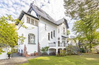Villa kaufen in 14129 Nikolassee, Repräsentative Jugendstil-Turmvilla in privilegierter Villenlage