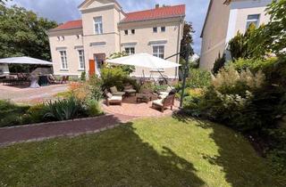 Villa kaufen in 04347 Schönefeld-Abtnaundorf, Freistehende Villa mit ca. 1.000m² Grundstück