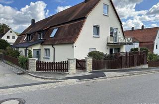 Doppelhaushälfte kaufen in 91174 Spalt, Willkommen in Ihrer neuen Doppelhaushälfte in Spalt - charmant, großzügig und vielseitig nutzbar
