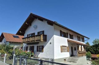 Haus kaufen in 94577 Winzer, Zweifamilienhaus mit viel Potenzial