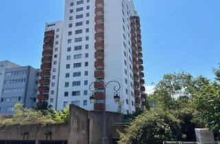 Wohnung kaufen in 66740 Saarlouis, Eigentumswohnung in Saarlouiser City mit Balkon