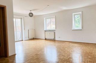 Wohnung kaufen in 92637 Weiden, Attraktives Wohnen in zentraler Lage von Weiden inkl. Tiefgarage