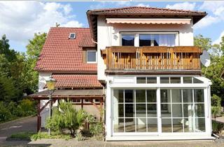Einfamilienhaus kaufen in 61352 Bad Homburg, Freistehendes Wohnhaus mit Wintergarten, Südgarten, Garage und vielseitigem Potenzial