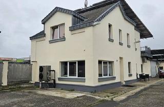Mehrfamilienhaus kaufen in 41334 Nettetal, Nettetal - Wohn und Gewerbe, zwei MFH,Hallen,Garagenhof, 46,8 Kwp Solar