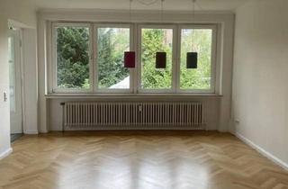 Wohnung kaufen in 31135 Hildesheim, Hildesheim - Stilvolle Altbauwohnung mit großzügigem Grundriss Hildesheim