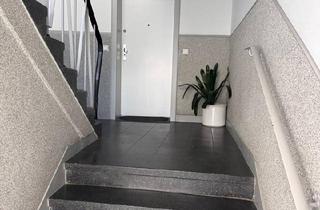 Wohnung kaufen in 42119 Wuppertal, Wuppertal - Helle 2- Zimmer Eigentumswohnung mit Balkon in beliebter Lage