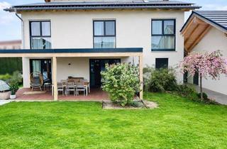 Einfamilienhaus kaufen in 94356 Kirchroth, Kirchroth - Hochwertiges Familienhaus mit Pool, PV +Speicher,Doppelgarage uvm
