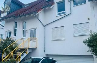 Wohnung kaufen in 61267 Neu-Anspach, Neu-Anspach - Maisonette Wohnung im Reihenhaus-Charakter auf drei Ebenen