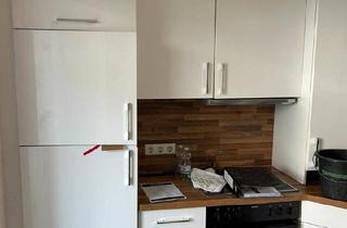 Wohnung kaufen in 28201 Bremen, Bremen - Gepflege Drei-Zimmer-Eigentumswohnung in der Neustadt